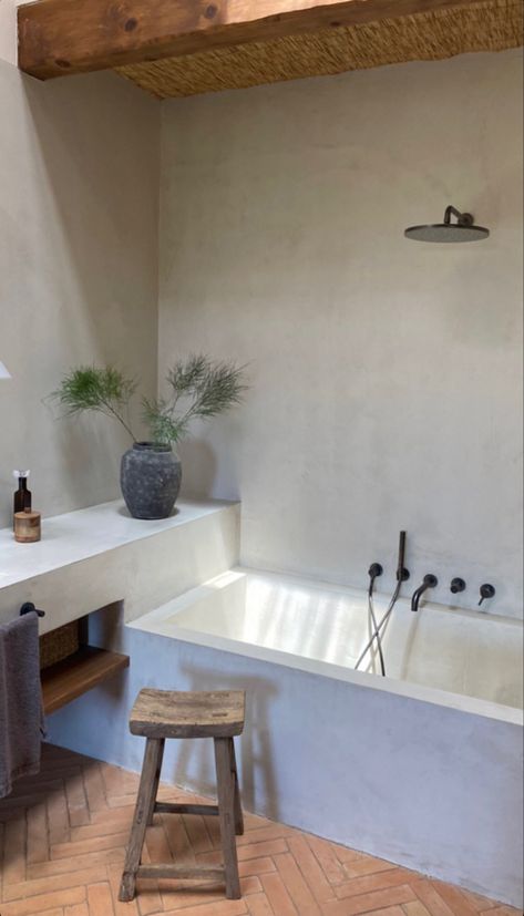 Microcement Tub, Microcement Bathtub, Tadelakt Bathtub, Mediterranean Bathroom Ideas, Wabi Sabi Bathroom, Concrete Bath, Sunken Tub, Mediterranean Bathroom, Diy Bathtub