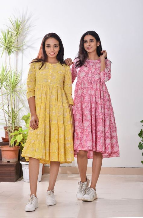 handblock printed tiered cotton dress Cotton Frocks For Women, Cotton Dress Pattern Indian, Cotton Dress Pattern, Frocks And Gowns, Simple Frock Design, Simple Frocks, Casual Frocks, Frock Fashion, Simple Kurta Designs