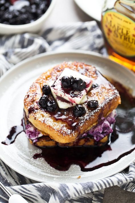 Blueberry Cream Cheese Stuffed French Toast l Cooking for Keeps Cream Cheese Stuffed French Toast, Stuffed French Toast Cream Cheese, Yum Breakfast, French Toast Ingredients, Fancy Breakfast, Sweet Foods, Stuffed French Toast, Make French Toast, Pancake Recipes