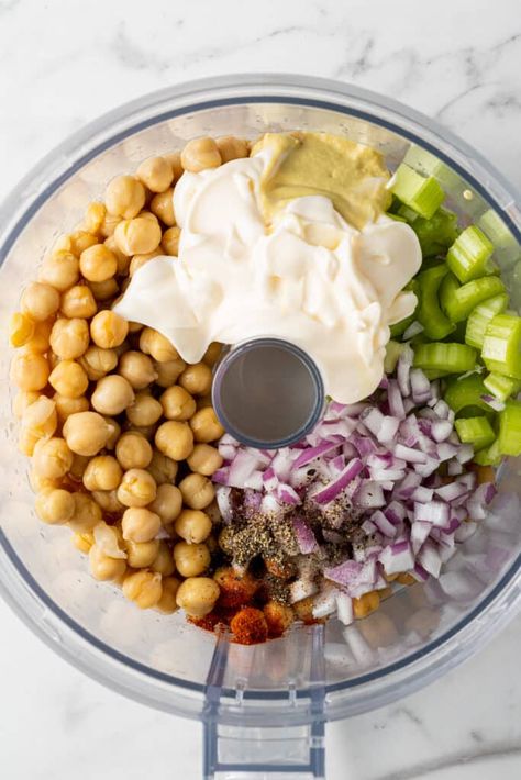 Chic Pea Tuna Salad Recipe, Mock Tuna Salad Chickpeas, Chickpea Tuna Salad Vegan, Tuna Chickpea Salad, Tuna Chickpea, Vegan Chickpea Tuna, Easy Chickpea Salad, Garbanzo Salad, Apartment Meals