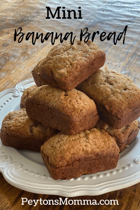 Mini Loaf Pan Banana Bread Recipes, Banana Bread In Mini Loaf Pans, Banana Bread In Small Loaf Pans, Healthy Mini Banana Bread Loaves, Banana Mini Loaf Recipe, Mini Loafs Of Banana Bread, Mini Banana Bread Recipe Loaf Pan, Easy Mini Banana Bread Loaves, Banana Bread Recipe Small Loaf