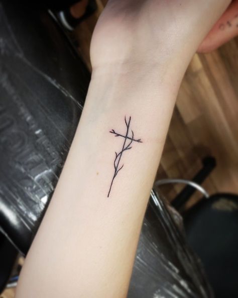 Cross Tattoo On Wrist, Small Cross Tattoos, Celtic Cross Tattoos, Cross Tattoos For Women, Branch Tattoo, Faith Tattoo, Cross Tattoo Designs, Jesus Tattoo, Vine Tattoos