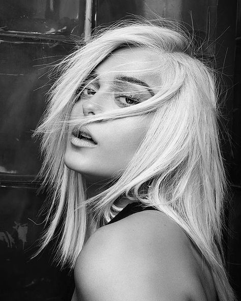 Bebe Rexha (@beberexha) • Instagram photos and videos Bebe Rexha Wallpaper, Bebe Rexha Instagram, Bebe Rexa, Pop Queen, Bebe Baby, Axl Rose, Bebe Rexha, White Poster, Black And White Canvas