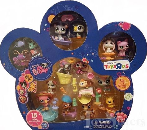 Lps Sets, Littlest Pet Shop Toys, Lps Popular, Lps Toys, Second Birthday Ideas, Lps Pets, Little Pet Shop Toys, Lps Littlest Pet Shop, Nostalgic Toys