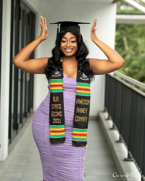 Graduation Sash and Stoles on Instagram: "One of the best pictures in our archives 😩❤️ UG graduation is back soon and we can’t wait🎓 📸; @gradsnbudsphoto #UGgraduation #Legongraduation #Classof2022 #Kente #Sash #Ghgraduations" Kente Stole Graduation, Sash For Graduation, Graduation Shoot, Graduation Cap Decoration Diy, Haitian Flag, Graduation Sash, Graduation Photography Poses, Graduation Poses, Graduation Picture