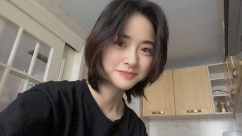 Shen Yue, Short Hair Tomboy, Korean Short Hair, Asian Short Hair, Hair Inspiration Short, Wolf Cut, Shot Hair Styles, Peinados Fáciles Para Cabello Corto, Haircuts Straight Hair