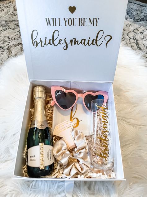 These were so much fun to make ✨ Bridesmaid Kits, Dresses For Engagement Party, Bridesmaid Box Ideas, Bride Kit, Bridesmaid Kit, Bridal Shower Photography, Bridesmaid Proposal Diy, Bridal Gift Box, Wedding Gift Hampers