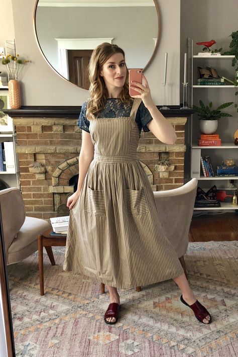 Pinafore Dress Pattern Ladies, Vintage Pinafore Dress Pattern, Apron Dress Outfit, Apron Dress Sewing Pattern, Modest Dress Patterns, Apron Dress Pattern, Buy Prom Dresses, Pinafore Dress Pattern, Dress Layering