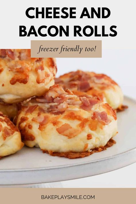 Cheese Bacon Bread, Cheese And Bacon Rolls Recipes, Easy Cheese Buns, Savoury Lunchbox Ideas, Savoury Rolls, Bacon Rolls Recipe, Cheese And Bacon Rolls, Pastry Snacks, Cheese Bread Rolls