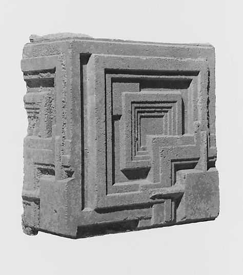 Frank Lloyd Wright Art, Ennis House, Frank Lloyd Wright Architecture, Frank Lloyd Wright Buildings, Frank Lloyd Wright Homes, New Architecture, Concrete Block, Walter Gropius, American Architecture