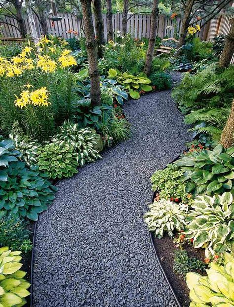 Backyard Simple, Small Landscaping, Backyard Landscapes, Landscaping Backyard, Walkway Landscaping, Pathway Landscaping, Walkways Paths, Small Ideas, Hosta Gardens