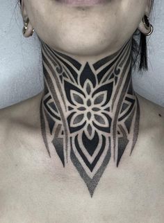 Geometric Throat Tattoo, Mandala Tattoo Neck, Neck Tattoos For Women, Front Neck Tattoo, Polish Tattoos, Mandala Hand Tattoos, Throat Tattoo, Neck Tattoos Women, Geometry Tattoo