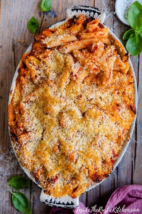 Pasta al Forno made with a rich tomato sauce, penne pasta, a creamy, taleggio cheese sauce and topped with crunchy breadcrumbs before being baked to perfection. | Baked Pasta | Italian Pasta Bake | Cheesy Baked Pasta | #pasta #Italianfood Italian Pasta Bake, Baked Pasta Recipes Easy, Bake Pasta, Tomato Pasta Bake, Taleggio Cheese, Pasta Bakes, Week Meals, Baked Penne, Miele Dishwasher