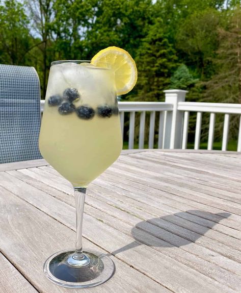 Sparkling Elderberry Lemonade with Fruit - Good Grief Cook Lemonade With Fruit, Elderberry Lemonade, Elderberry Syrup, Homemade Lemonade, Lemon Slice, Lemon Zest, Fresh Lemon Juice, Fresh Fruit, Syrup