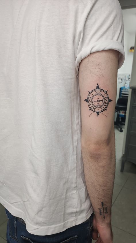 Uncharted Tattoo, Sic Parvis Magna, Random Tattoos, Band Tattoos, Forearm Band Tattoos, Tattoo Aesthetic, Marvel Tattoos, Just Ink, Tattoo Art Drawings