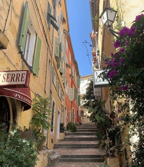 Europe Vibes Aesthetic, Coast Of Italy Aesthetic, Italian Views Aesthetic, Italy Aesthetic Cmbyn, Italian Cities Aesthetic, Streets Of Italy Aesthetic, European Holiday Aesthetic, Summer Street Aesthetic, Italy Aesthetic Positano