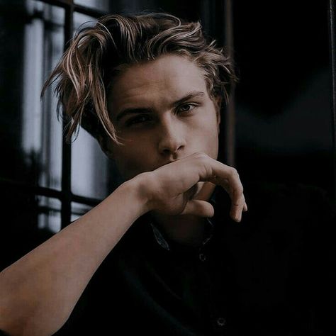 Bad Boy Aesthetic, Blonde Guys, Book Boyfriends, Alam Semula Jadi, Book Inspiration, Character Aesthetic, Book Aesthetic, Dark Aesthetic, Character Inspiration