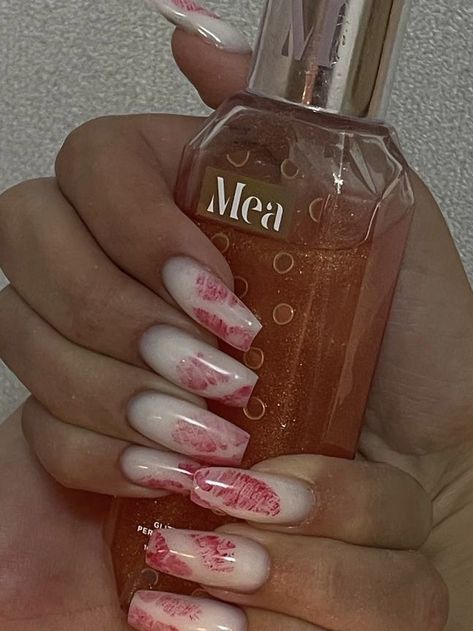 #manicureideas #kiss #aesthetic #manicure #ideas #vibe #mea #vibes #richvibe Kiss Aesthetic, Kiss Mark, Kiss Nails, Manicure Ideas, Hershey Kisses, Best Acrylic Nails, Nail Ideas, Cute Nails, Acrylic Nails