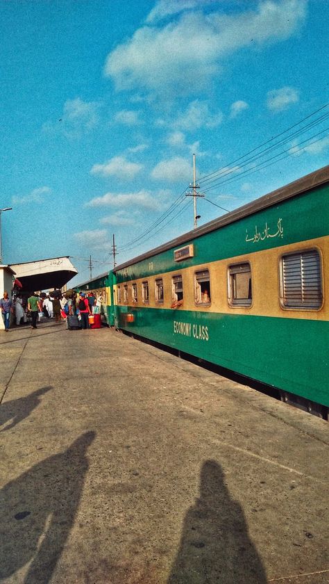 Pakistan Railways, City Life Photography, Baby Print Art, Train Video, Mountains Are Calling, Train Photography, Snapchat Picture, Cool Instagram, Train Pictures