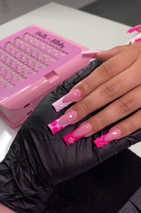 Pink Based Nails, Pink Nail Sets Medium, Baddie Pink Nails, Baddie Nails Pink, Pink Baddie Nails, Pink Chrome Nails, Acrylic Toe Nails, Acrylic Nail Set, Blue Acrylic Nails