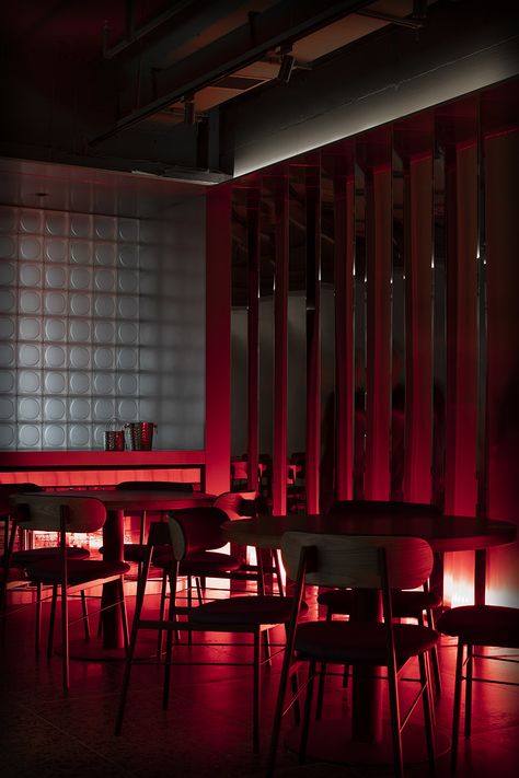 Red Light Restaurant, Red Interior Restaurant, Bar Stage Design, Lights In Restaurant, Red Restaurant Interior, Night Club Design, Red Light Area, Leading People, Red Restaurant