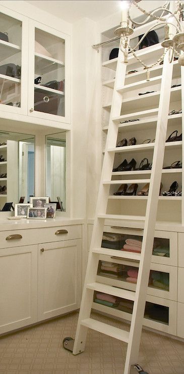 Rolling Ladder Closet Ladder, Contemporary Closet, Ladder Design, Walking Closet, Dream Closets, غرفة ملابس, Closet Organizer, Closet Inspiration, In The Closet