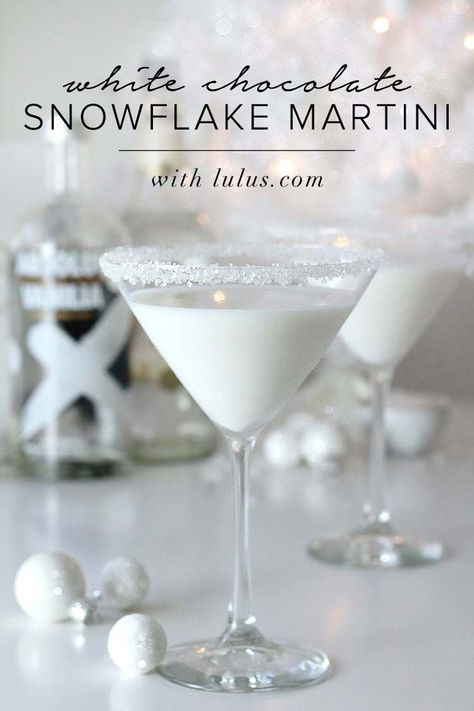 White chocolate snowflake martini Christmas candy cocktail for the holidays Snowflake Martini Recipe, Snowflake Martini, White Chocolate Snowflakes, White Chocolate Liqueur, Candy Cocktails, Chocolate Liqueur, Christmas Cocktail, Vanilla Vodka, Winter Cocktails