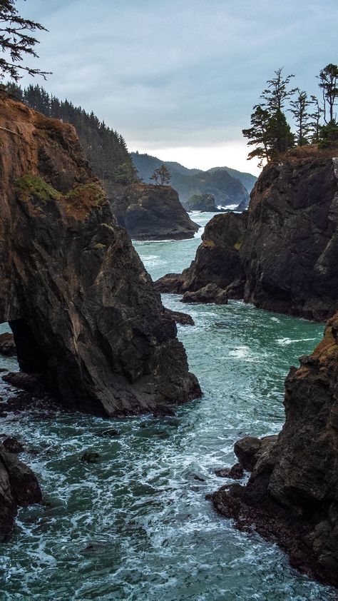 Oregon Coast Wallpaper, Oregon Beach Aesthetic, Oregon Coast Aesthetic, Washington Beaches, Paint Nature, Oregon Nature, Oregon Coastline, Environment Photography, Oregon Trip