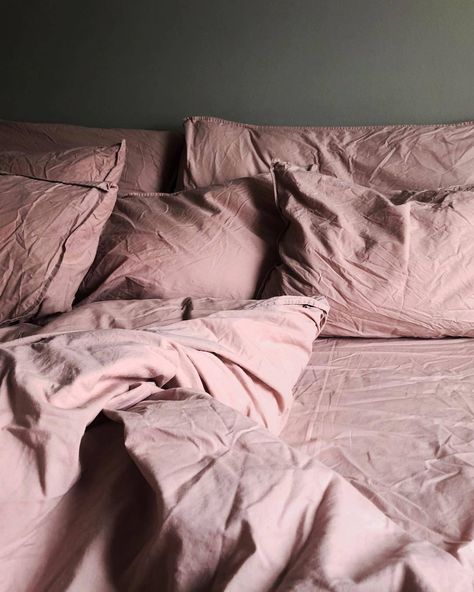 Rose Bedsheets, Dusty Rose Bedding, Rose Bedroom Decor, Dusty Rose Bedroom, Rosé Pink Aesthetic, Dusty Pink Bedroom, Rose Bedroom, Pink Bedding Set, Rose Bedding