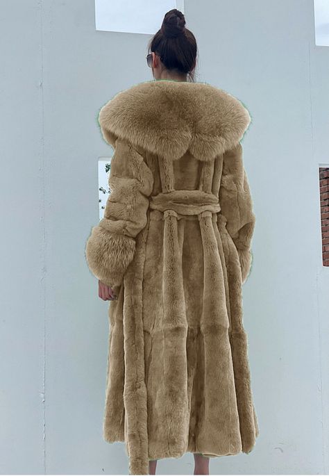 Winter Faux Fur Coat, Long Hooded Jacket, Cute Cowgirl Outfits, Long Fur Coat, Chic Dress Classy, Womens Faux Fur Coat, Long Faux Fur Coat, Fur Hood Coat, Fabulous Furs