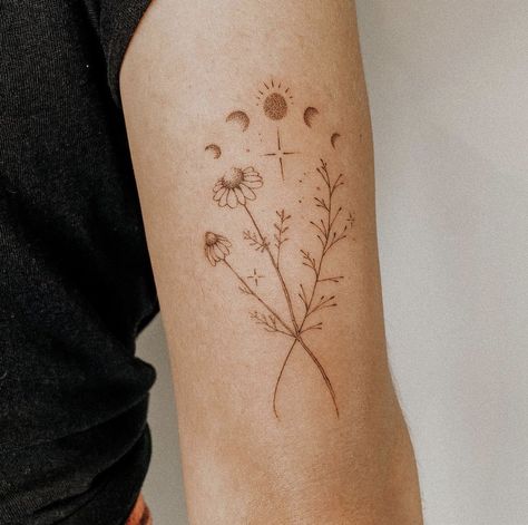 Chamomile Tattoo, Blue Tattoo, Tattoo Images, Tattoo Drawings, Maple Leaf Tattoo, I Tattoo, Tatting, Tattoo Ideas, Piercings