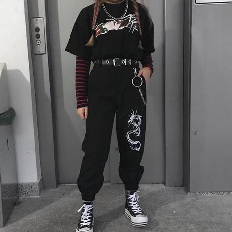 grunge aesthetics🌙 on Instagram: “Black outfits 🖤 1, 2 or 3? ✨ . Follow @internetgrunge for more 🦋 . .…” Belt Layering, Alternative Winter Outfits, Egirl Fashion, E Girl Outfits, Goth Outfit, Mode Chanel, Aesthetic Grunge Outfit, Stand Strong, Grunge Look