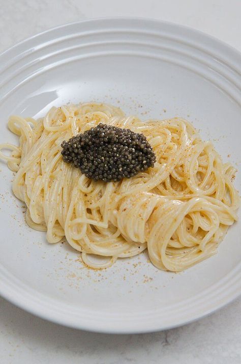 Chef Ludo Recipes, Caviar Recipes Dinners, Caviar Pasta Recipe, Pasta With Caviar, Recipes With Caviar, Simple Creamy Pasta, Elevated Recipes, Pasta Dinner Party, Caviar Pasta