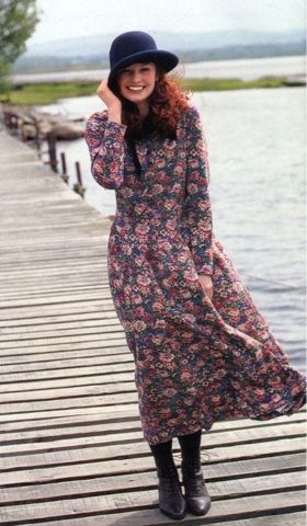 Home Living: Wearing Pretty Laura Ashley Clothing, Laura Ashley Fashion, Sophie Dahl, Laura Ashley Dress, Clothing Catalog, 1980s Fashion, Anna Sui, Inspiration Mode, Mode Vintage