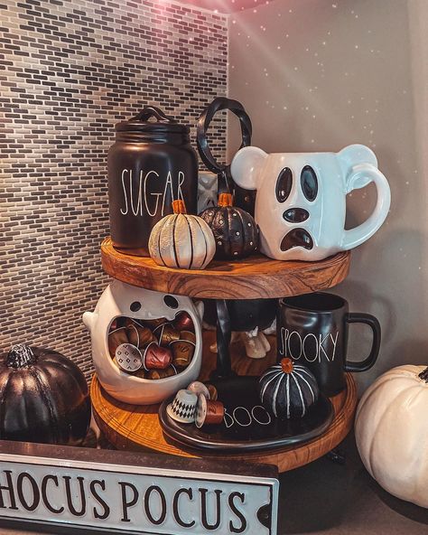 Angie Bellemare on Instagram: #halloweendecor Indoor Vases, Halloween Kitchen Decor, Disney Desserts, Indoor Party, Halloween Decor Diy, Casa Halloween, Halloween Room Decor, Disney Merch, Diy Halloween Decor