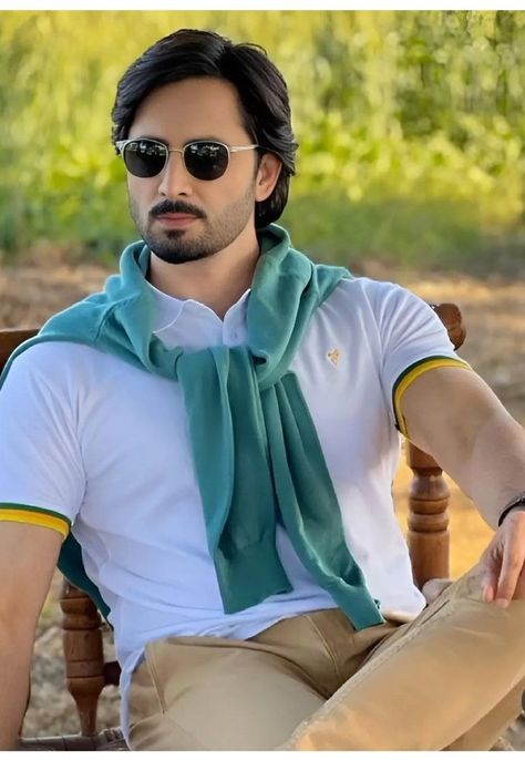 Danish Taimoor Hairstyle, Boyfriend Girlfriend Pictures, Danish Taimoor, Instagram Profile Pic, Couple Pics For Dp, Drawing People Faces, Men Hair Color, Bollywood Outfits, Men Haircut Styles