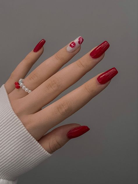 Tatuaje Hello Kitty, Rave Nails, Romantic Nails, Kiss Nails, Red Nail Designs, Nagel Inspo, Girl Things, Heart Nails, Pretty Acrylic Nails