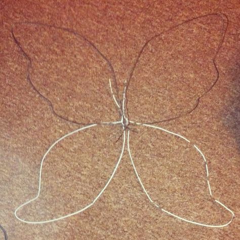 Fairy Wings Drawing, Wings Diy, Adult Fairy Costume, Fairy Diy, Diy Fairy Wings, Fairy Wings Costume, Pretty Wings, Evil Fairy, Dance Crafts