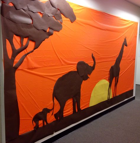 African Theme Classroom Ideas, Safari Themed Party Decorations, Africa Decorations Party, Africa Themed Classroom, African Safari Party Decorations, African Savannah Classroom Decorations, Safari Hallway Decorations, South America Classroom Decorations, Jungle Dance Theme