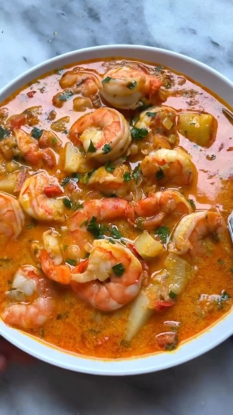 Seafood Dish Recipes, Delicious Seafood Recipes, Seafood Stew, Shrimp Recipes For Dinner, Seafood Soup, Shrimp Recipes Easy, Easy Dinner Recipe, Seafood Dinner, Mexican Food Recipes Authentic