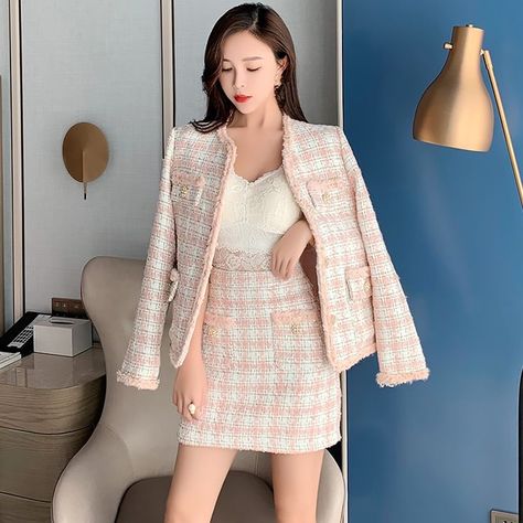 Tweed Set Outfit, Pink Tweed Set, Plaid Suits Women, Tweed Suit Women, Tweed Women, Tweed Fashion, Rok Outfit, Tweed Outfit, Tweed Set