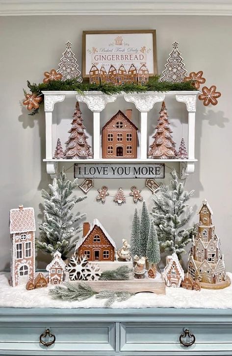 Classy Gingerbread Decorations, Decorating With Gingerbread Houses, Gingerbread Theme Kitchen, Kitchen Gingerbread Decor, Gingerbread Display Ideas, Decorating With Gingerbread Theme, Gingerbread Themed Kitchen, Gingerbread Tree Ideas, Christmas Decor Gingerbread Theme