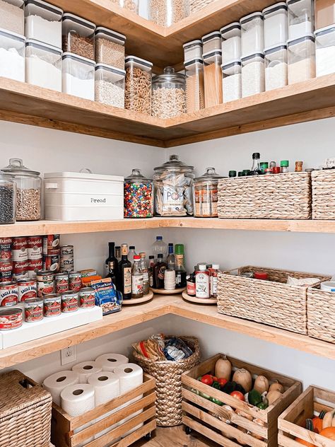 Open Shelving Walk In Pantry, Open Face Pantry, Walk In Corner Pantry Ideas Layout, Corner Pantry Organization Ideas Walk In, Pantry Shelving Dimensions, L Shape Pantry Organization, Pantry L Shaped Shelves, Corner Pantry Makeover Diy, Pantry Floor Organization