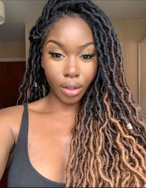 Natural Locks Hairstyles, Soft Locs Crochet, Curly Faux Locs Crochet, Crochet Locs, Curly Faux Locs, Faux Locs Crochet, Beauty Apps, Crochet Faux Locs, Braids Locs