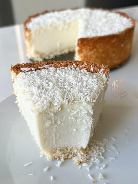 Flan coco à la brésilienne la recette - Mes Délicieuses Créations Flan Coco, Dessert Restaurant, Dessert Light, Dessert Restaurants, Parfait Desserts, Flan Recipe, Creative Recipes, Sweet Delights, Coconut Cake