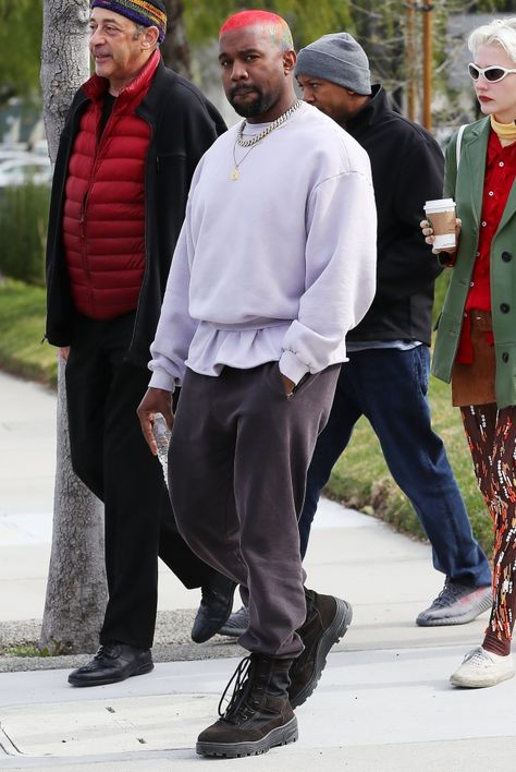 Kanye West’s Rainbow Hair Color Debuts on Outing in Yeezy 7 Boots – Footwear News Yeezy Season 1, Kanye West Outfits, Kanye Fashion, New Kanye, Kanye West Style, Minimal Streetwear, Yeezy Boots, Yeezy Fashion, Yeezy Outfit