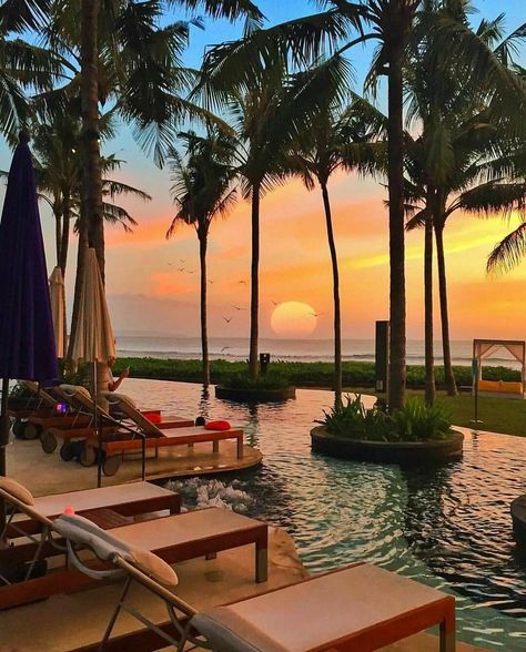 Bali Sunset, Best Sunset, Amazing Sunsets, Destination Voyage, Seminyak, Beautiful Hotels, Summer Holidays, Beautiful Summer, Travel Insurance