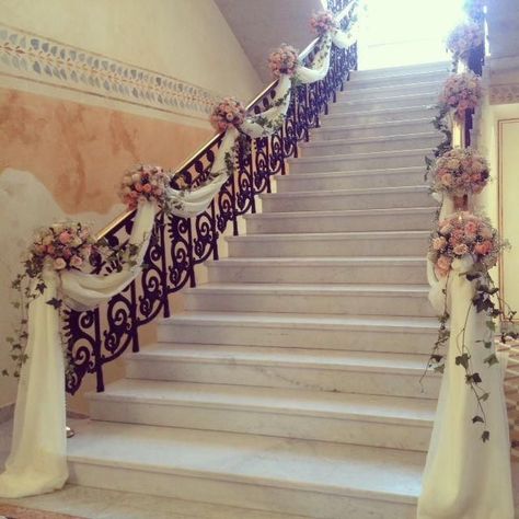 Wedding Staircase Decoration, Wedding Chairs Diy, Wedding Stairs, Staircase Decoration, Wedding Staircase, Stairs Decoration, Stairway Decorating, Church Wedding Flowers, Church Wedding Decorations