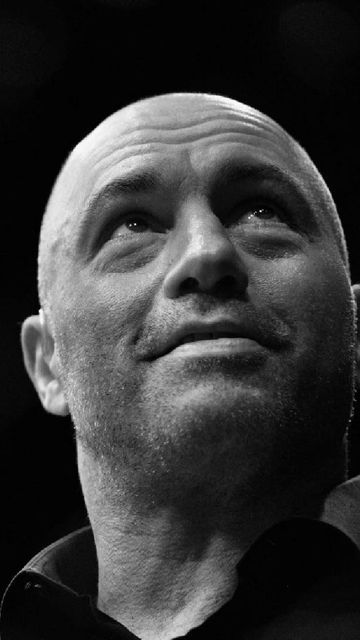 Joe Rogan Wallpaper, Joe Rogan Podcast, Character Test, Gym Fitness Motivation, Habits Of Mind, Portrait References, Joe Rogan Experience, Motivation Video, Joe Rogan