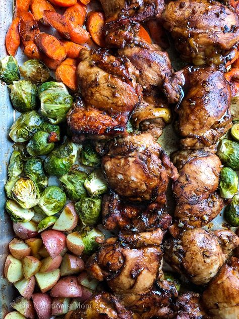 Balsamic Chicken Thighs, Easy Sheet Pan Dinner, Honey Balsamic Chicken, Easy Sheet Pan Dinners, Sheet Pan Dinners Recipes, Roasted Chicken Thighs, Honey Balsamic, Recipe Sheets, Pan Dinners